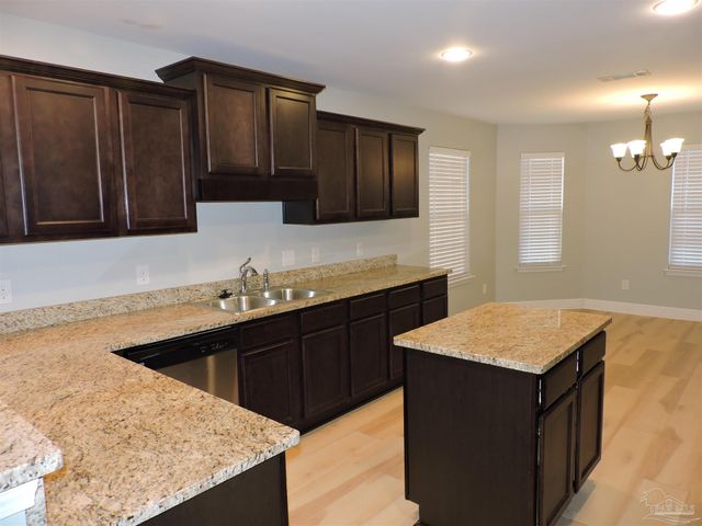 644 Edith Ln, Pensacola, FL 32534