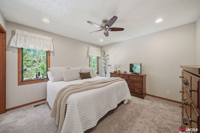 7656 Baldwin Avenue, Lincoln, NE 68507