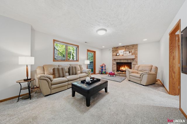 7656 Baldwin Avenue, Lincoln, NE 68507