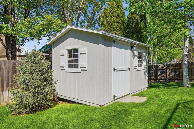 7656 Baldwin Avenue, Lincoln, NE 68507