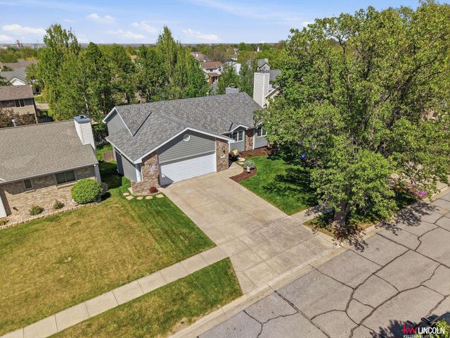 7656 Baldwin Avenue, Lincoln, NE 68507