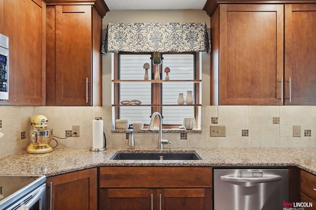 7656 Baldwin Avenue, Lincoln, NE 68507