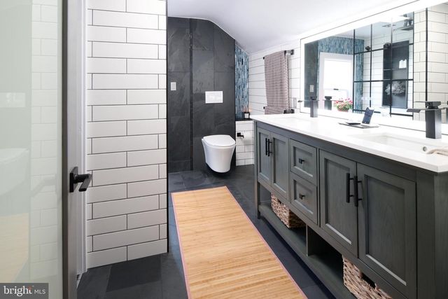 220 SHADY DR, State College, PA 16801