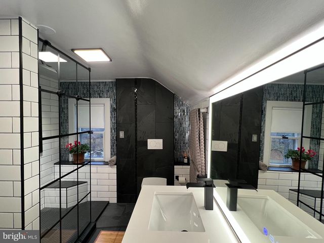 220 SHADY DR, State College, PA 16801