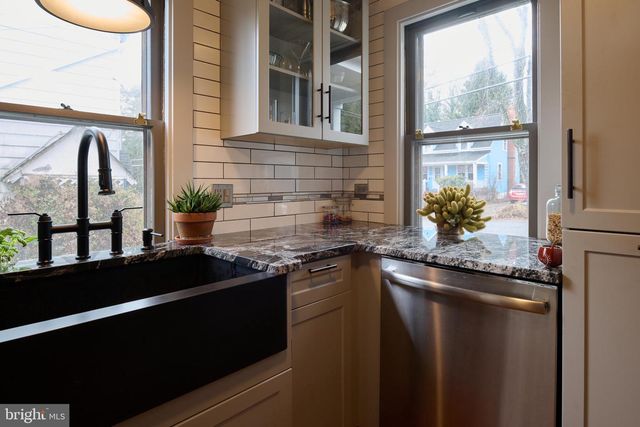 220 SHADY DR, State College, PA 16801