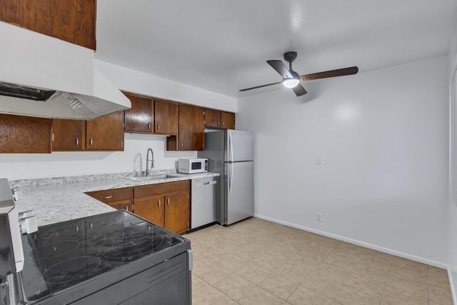 2106 S Granada Drive Apt 3, Tempe, AZ 85282