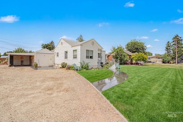 709 9th St. S, Nampa, ID 83651