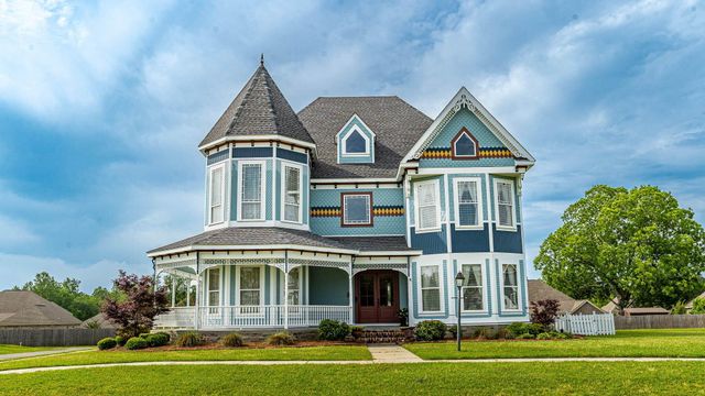 414 Legacy Blvd., Hattiesburg, MS 39402