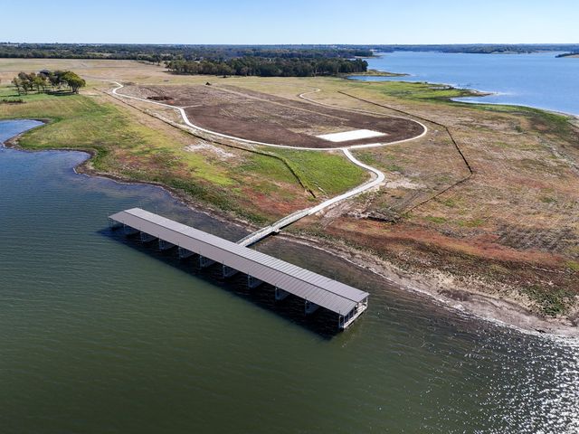 215 Cove Side Court, Honey Grove, TX 75446