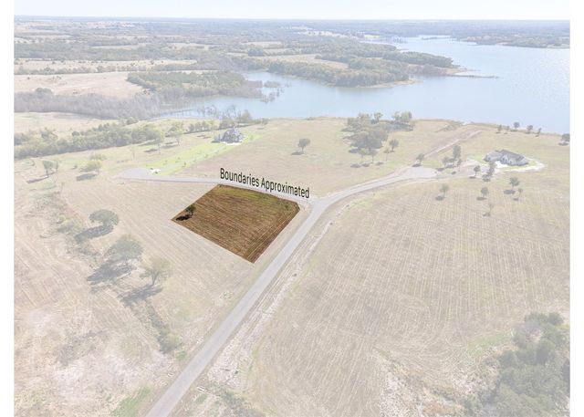 215 Cove Side Court, Honey Grove, TX 75446