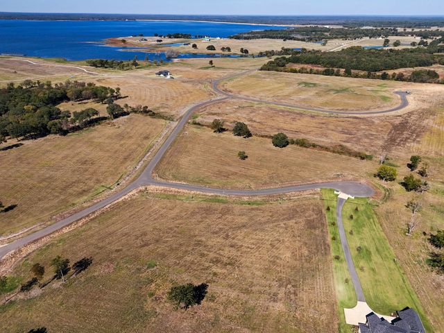 215 Cove Side Court, Honey Grove, TX 75446