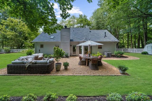 205 Mayfield Circle, Alpharetta, GA 30009