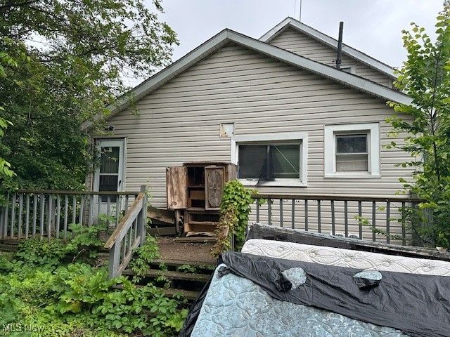 9613 Saint Catherine Avenue, Cleveland, OH 44104