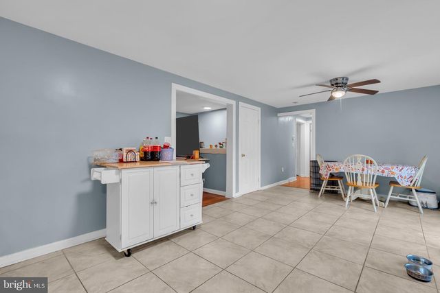 5926 BERRY DR, Mays Landing, NJ 08330