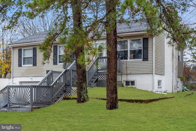 5926 BERRY DR, Mays Landing, NJ 08330