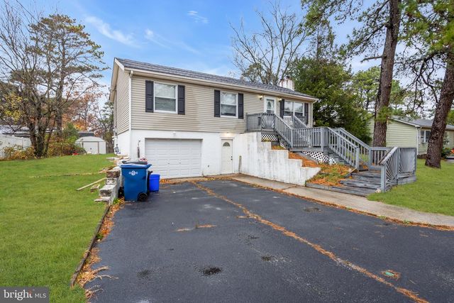 5926 BERRY DR, Mays Landing, NJ 08330