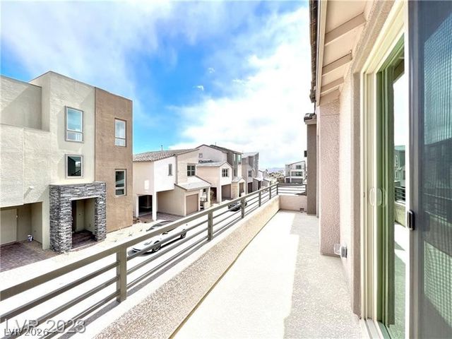 667 Solar Citrine Street, Las Vegas, NV 89138