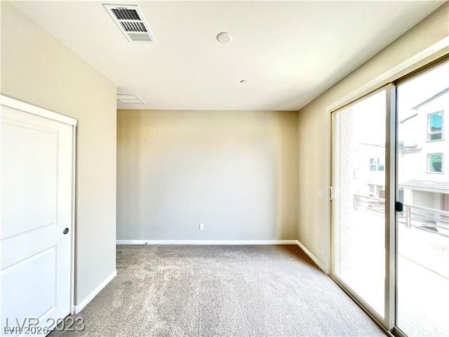 667 Solar Citrine Street, Las Vegas, NV 89138