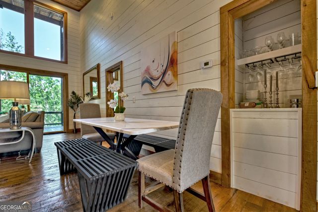 590 Deer Crest Road, Blue Ridge, GA 30513