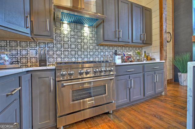 590 Deer Crest Road, Blue Ridge, GA 30513