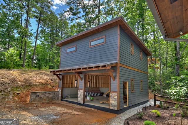 590 Deer Crest Road, Blue Ridge, GA 30513