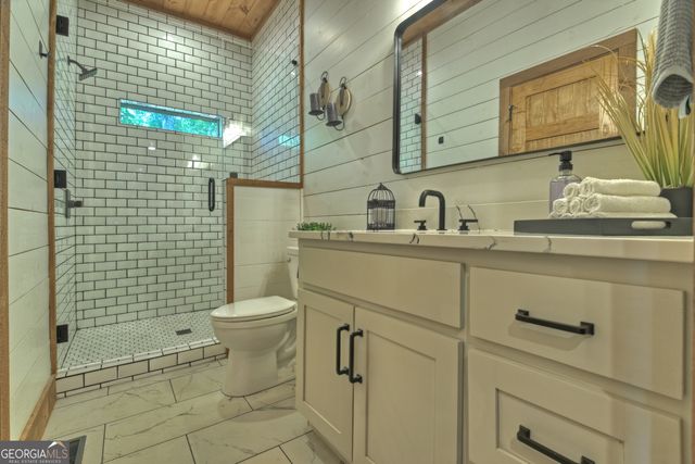 590 Deer Crest Road, Blue Ridge, GA 30513