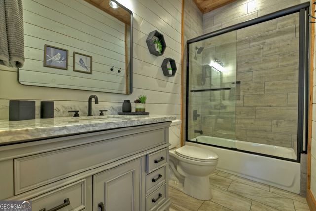 590 Deer Crest Road, Blue Ridge, GA 30513