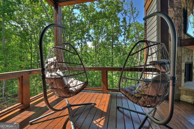 590 Deer Crest Road, Blue Ridge, GA 30513