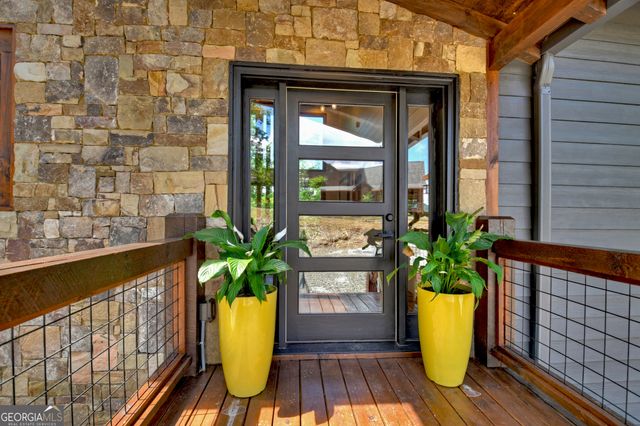 590 Deer Crest Road, Blue Ridge, GA 30513