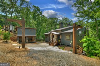 590 Deer Crest Road, Blue Ridge, GA 30513