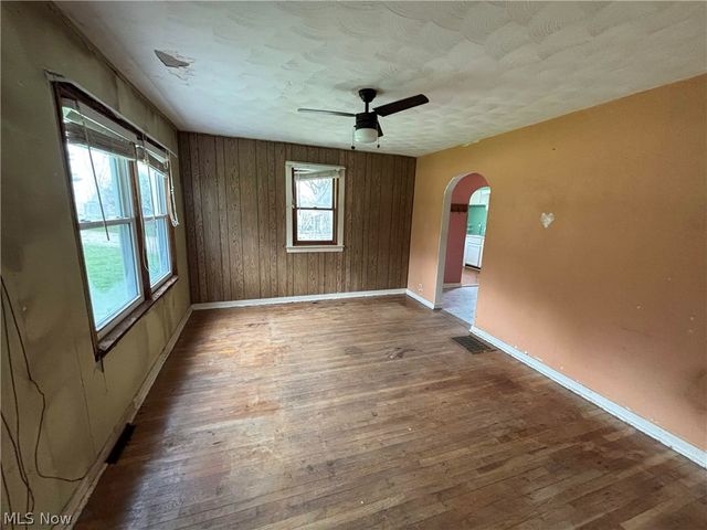 2610 Ridge Road, South Zanesville, OH 43701