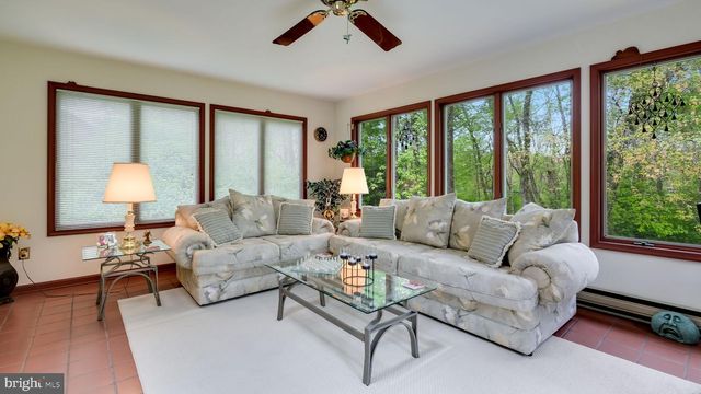 405 TOLAND DR, Fort Washington, PA 19034