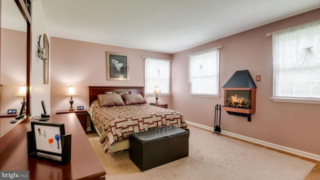 405 TOLAND DR, Fort Washington, PA 19034