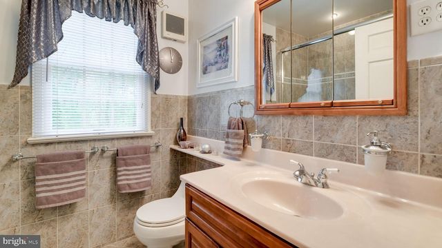 405 TOLAND DR, Fort Washington, PA 19034