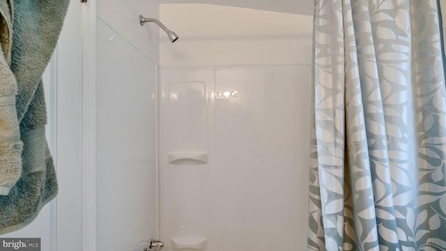 405 TOLAND DR, Fort Washington, PA 19034