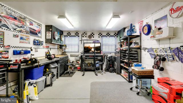 405 TOLAND DR, Fort Washington, PA 19034