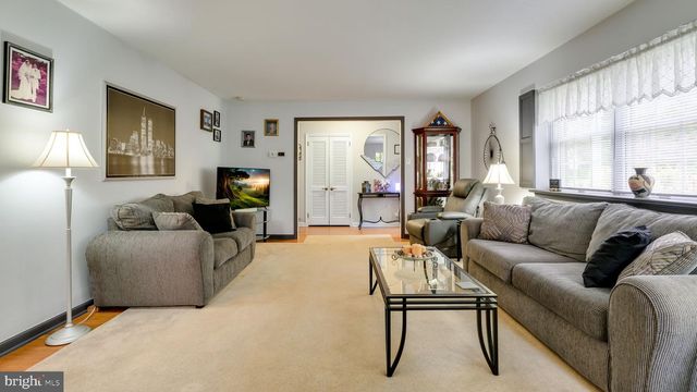 405 TOLAND DR, Fort Washington, PA 19034