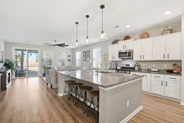 711 Kilarney Road, Summerville, SC 29483