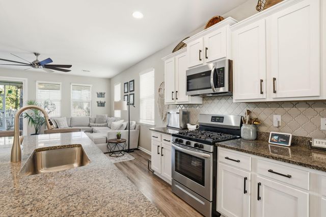 711 Kilarney Road, Summerville, SC 29483