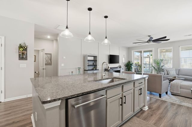 711 Kilarney Road, Summerville, SC 29483