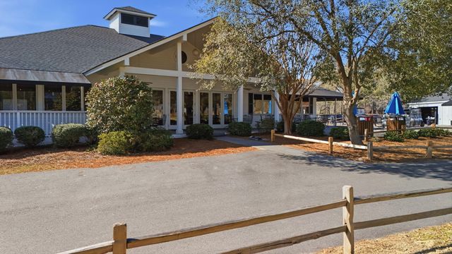 711 Kilarney Road, Summerville, SC 29483