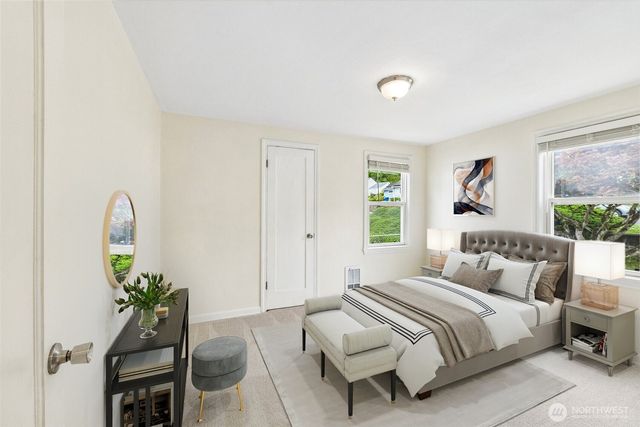 517 Bronson Way NE, Renton, WA 98056