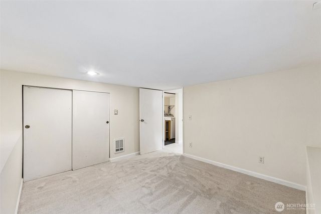517 Bronson Way NE, Renton, WA 98056