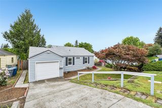 517 Bronson Way NE, Renton, WA 98056