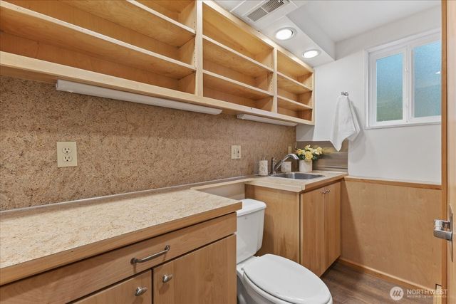 14050 91st Place NE, Kirkland, WA 98034