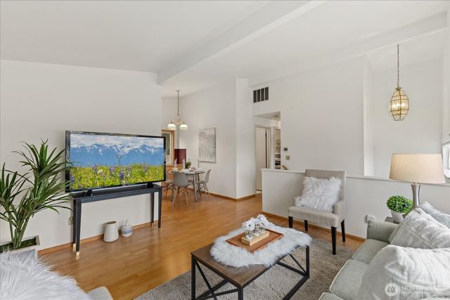 14050 91st Place NE, Kirkland, WA 98034