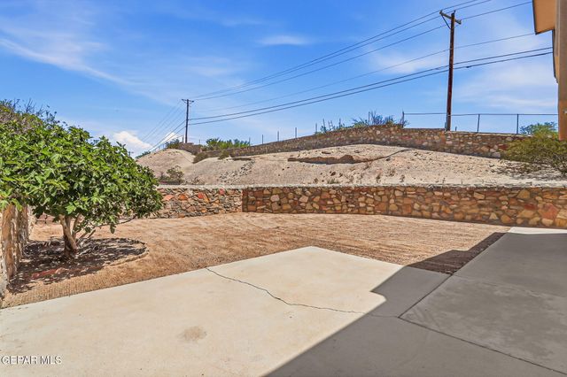 1329 THUNDER BOLT Court, El Paso, TX 79936