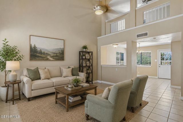 1329 THUNDER BOLT Court, El Paso, TX 79936
