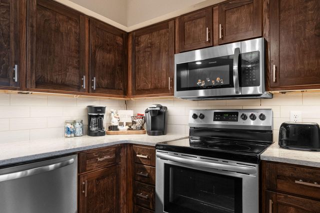 255 Wimbledon Drive 11, Branson, MO 65616