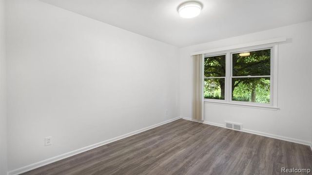 4845 Keithdale Lane, Bloomfield Hills, MI 48302